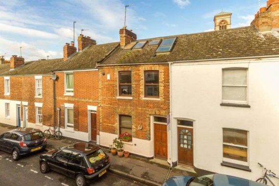 3 bedroom Terraced f...